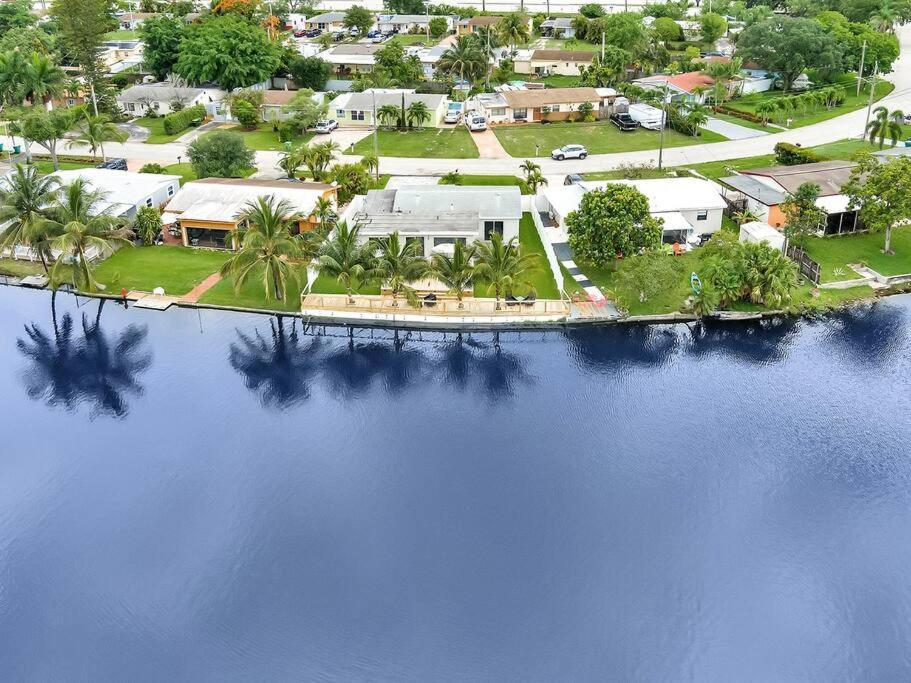 5-Star Lakefront Oasis In Hollywood-Hard Rock Casino Fort Lauderdale Ngoại thất bức ảnh